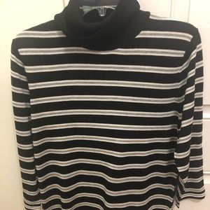 A Tommy Hilfiger sweater.